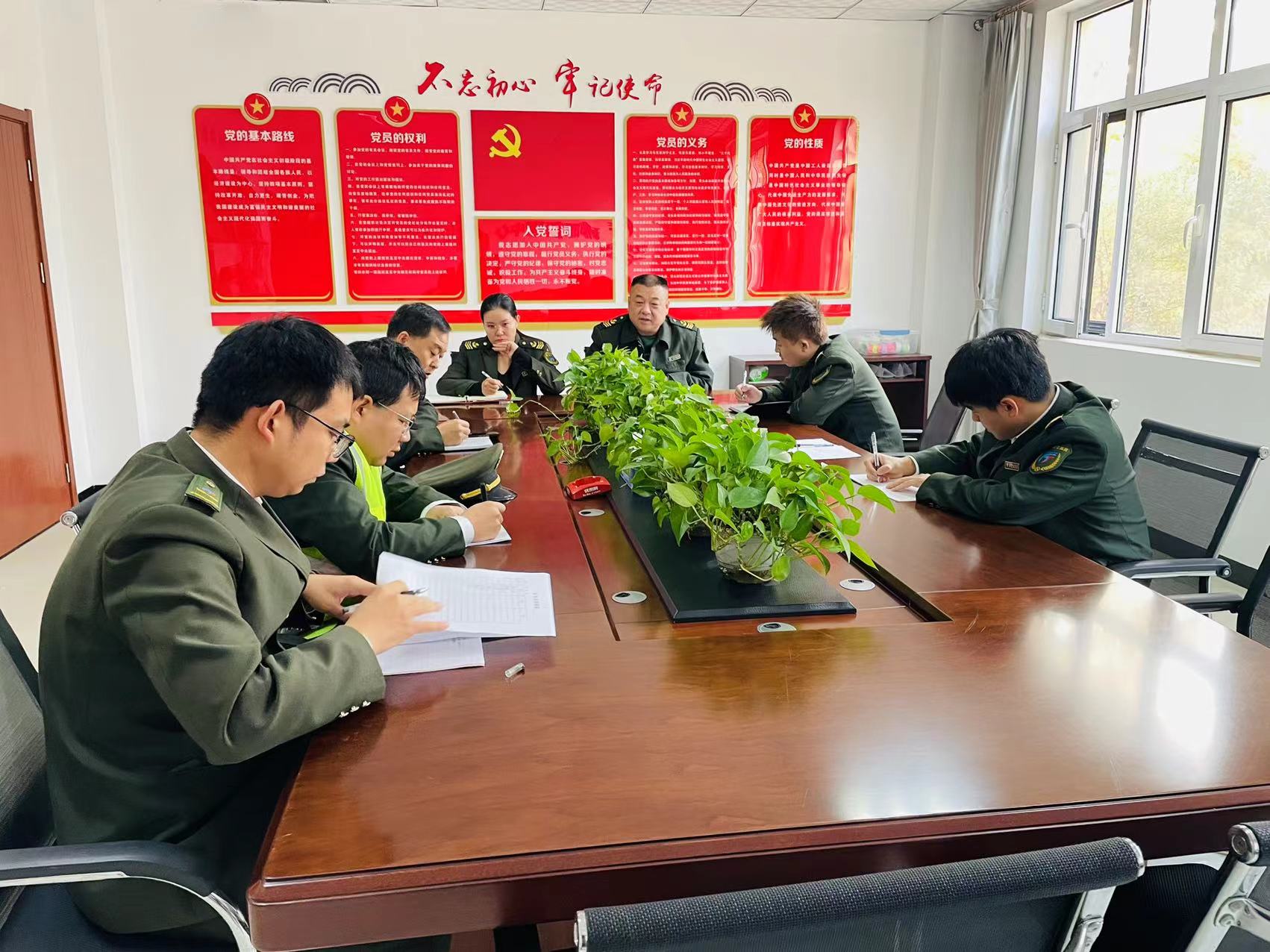 21b1e3599d939aaabe63c9dbfef3631.jpg 21b1e3599d939aaabe63c9dbfef3631.jpg