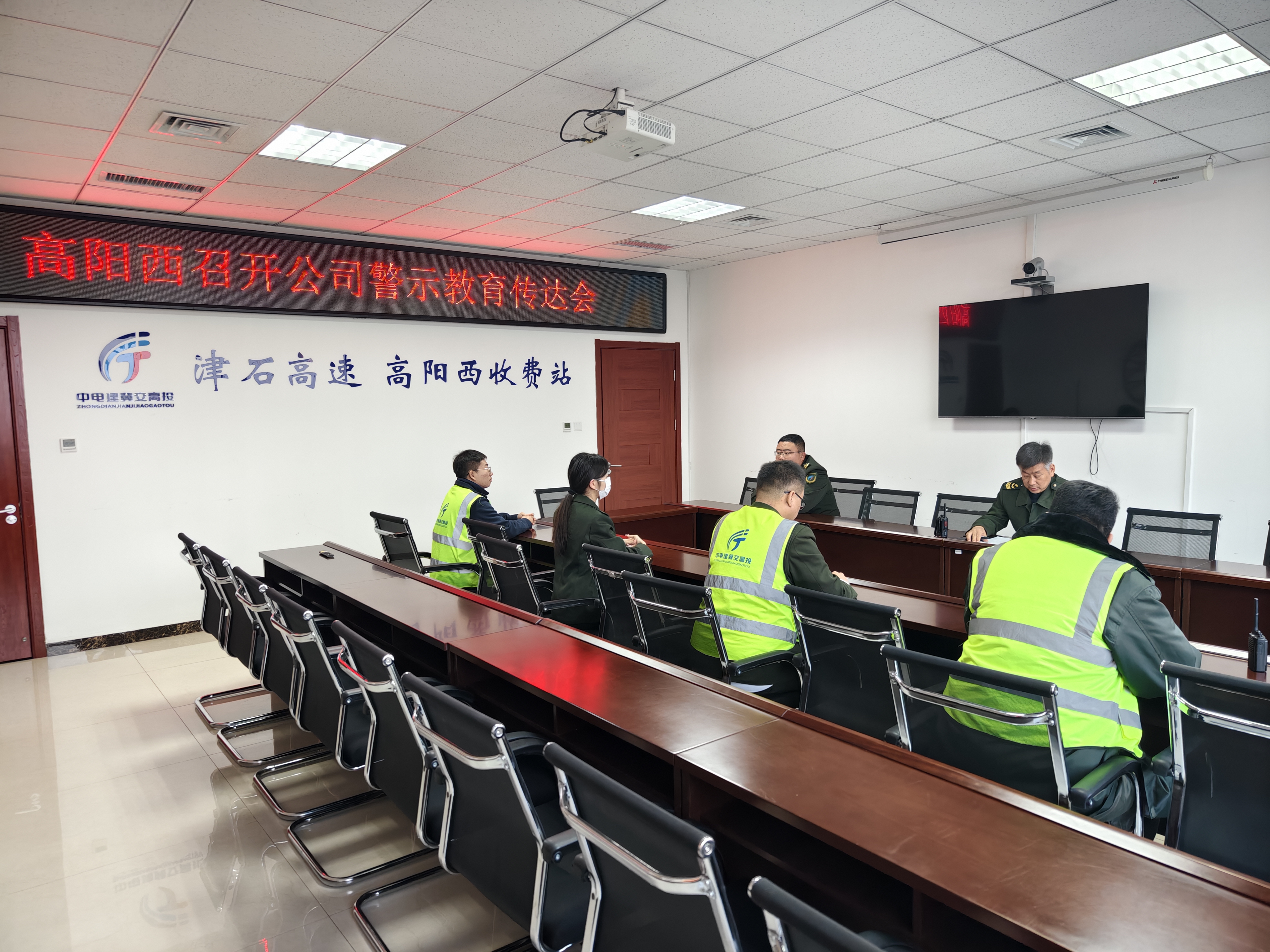 27ee582723001a0350e51182aef5829.jpg 27ee582723001a0350e51182aef5829.jpg