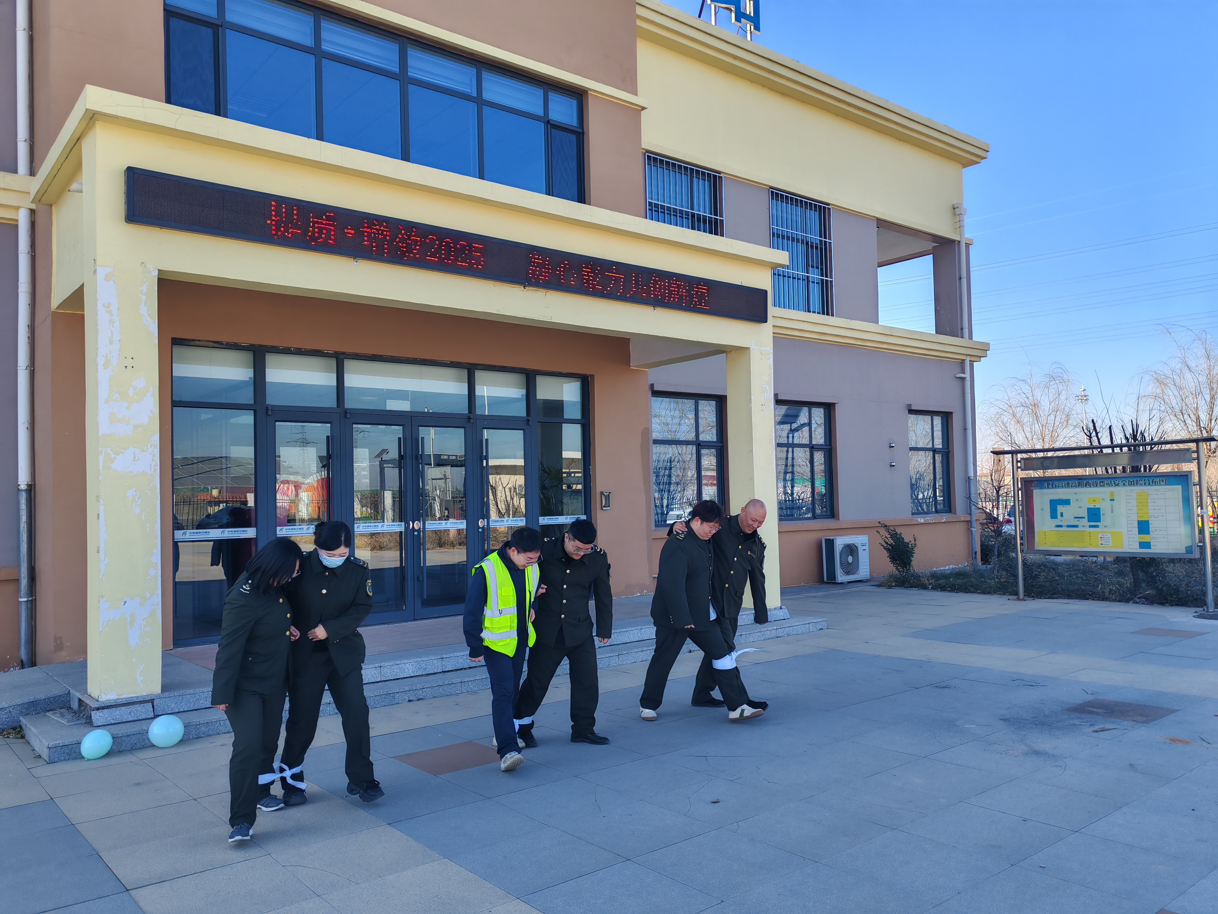 ee4901373958930b66df41c39f6598a.jpg ee4901373958930b66df41c39f6598a.jpg