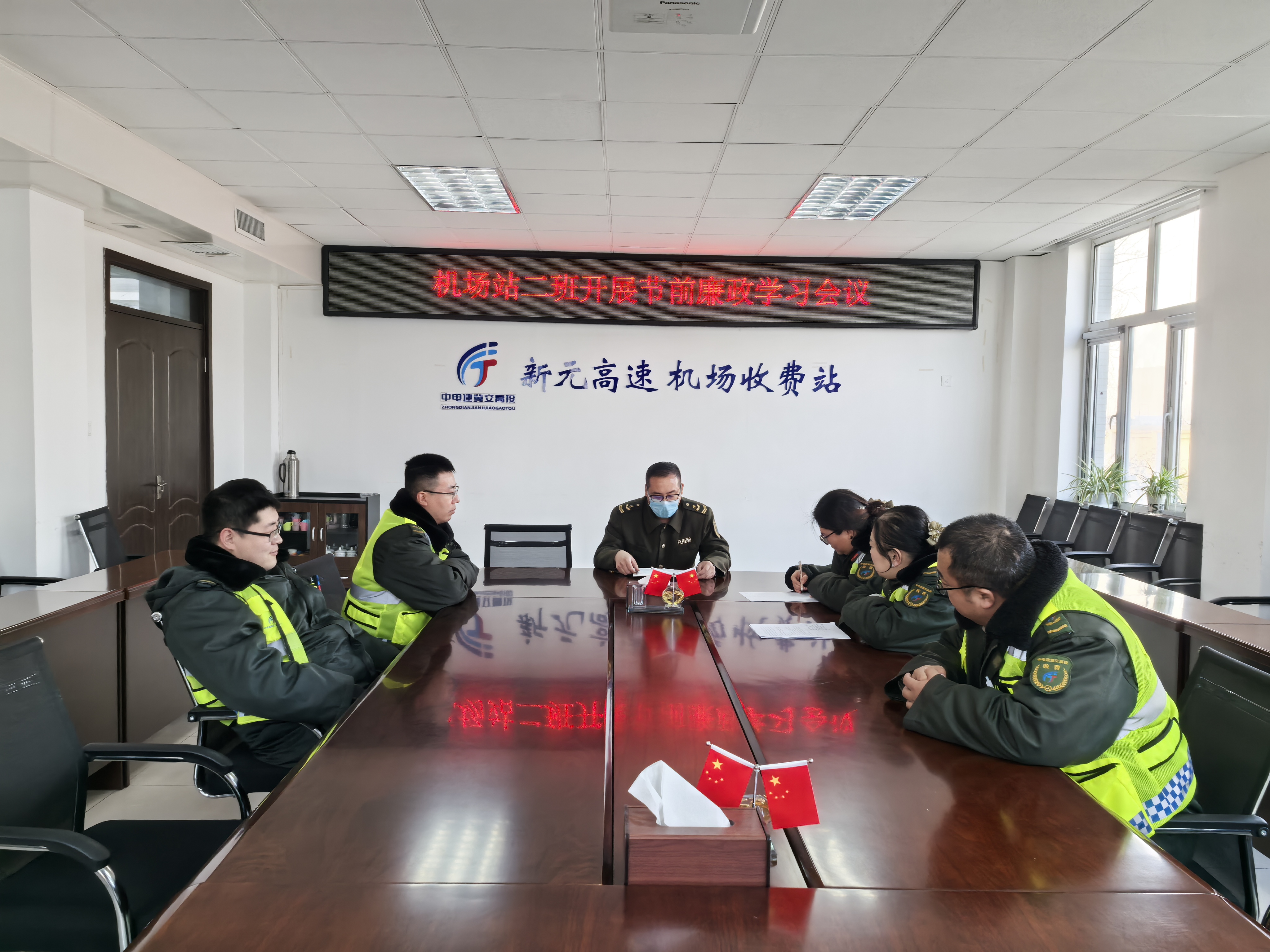 f156cac7dee474ffc5bbfebf04bde39.jpg f156cac7dee474ffc5bbfebf04bde39.jpg