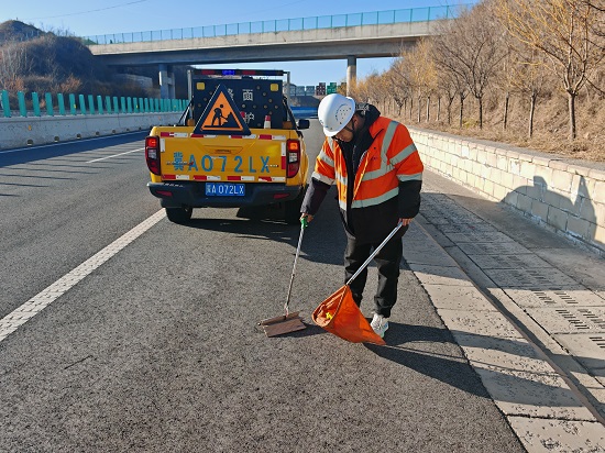 C:\Users\Administrator\Desktop\3013404268e69b5903faaa85890986c.jpg C:\Users\Administrator\Desktop\3013404268e69b5903faaa85890986c.jpg