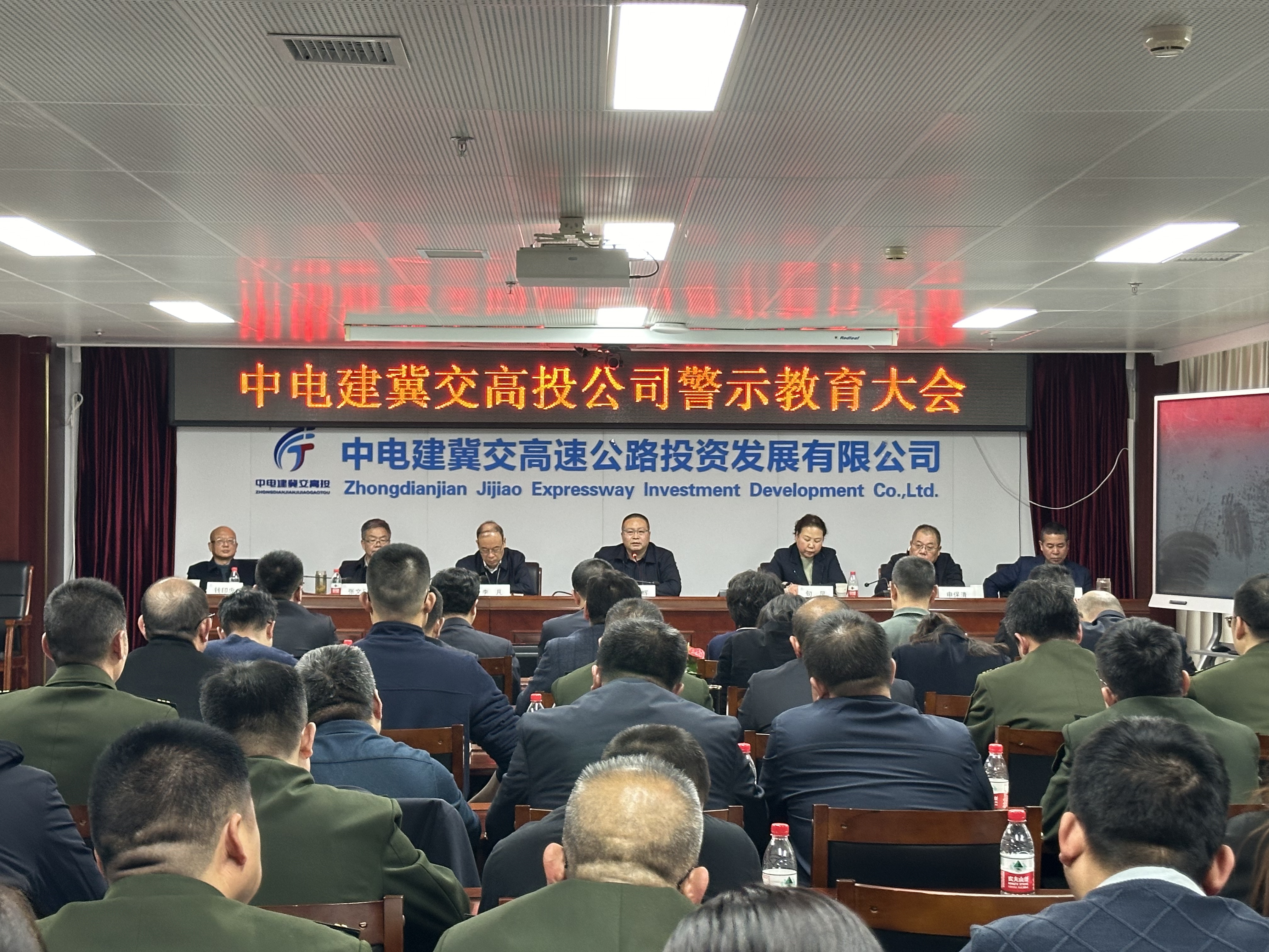 f7869b298e5d52c335efa5ef9aefb60.jpg f7869b298e5d52c335efa5ef9aefb60.jpg