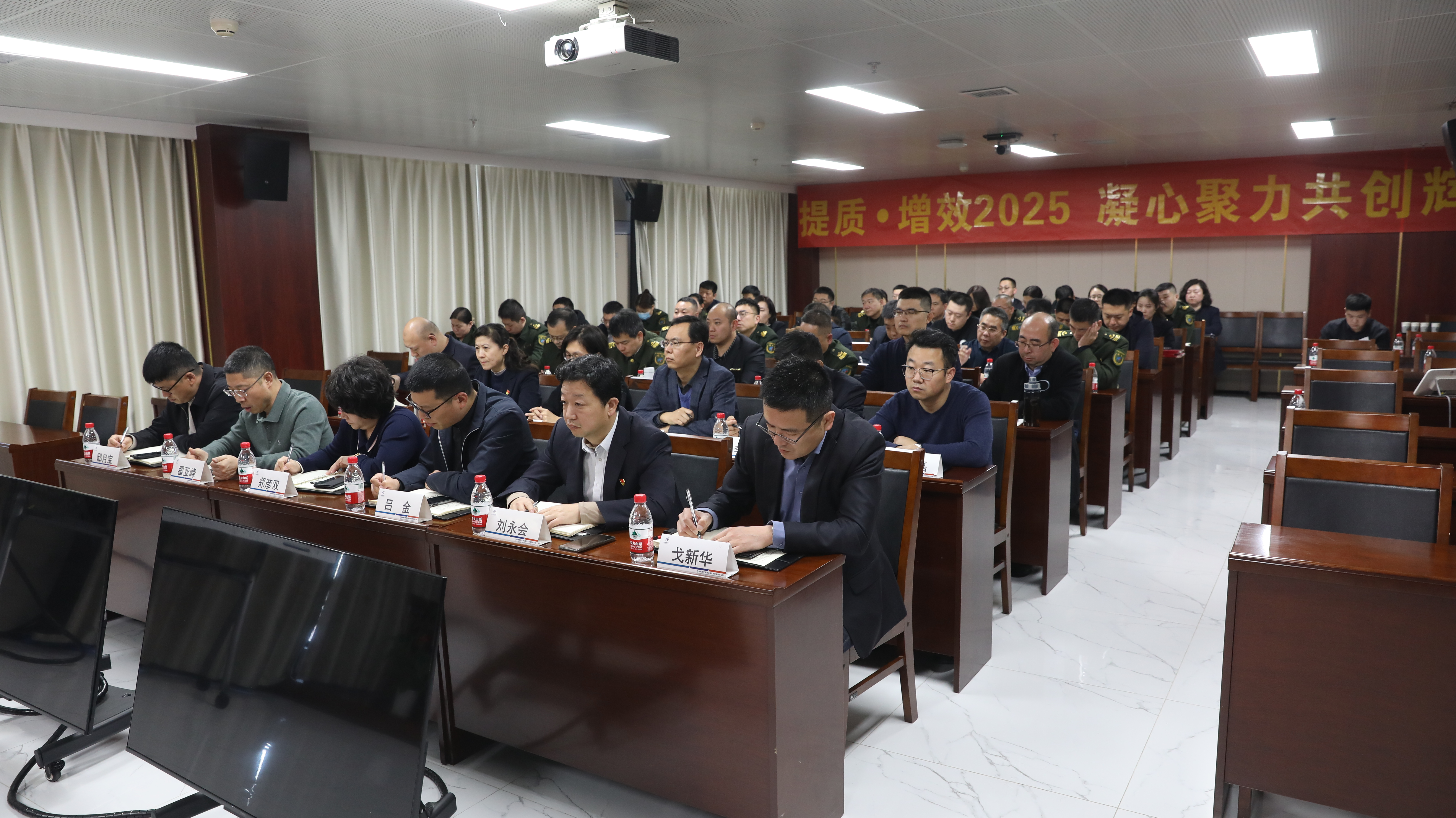 9f6206183e34ef5341be498e630bae8.jpg 9f6206183e34ef5341be498e630bae8.jpg